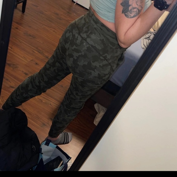 Lululemon Ready to Rulu Joggers - Picture 8 of 13